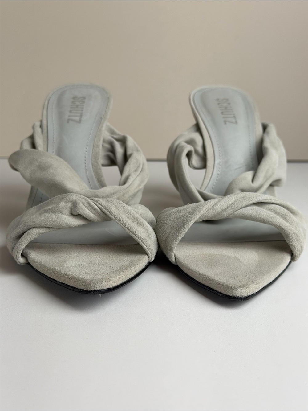 Schutz Meline Suede Knotted Mule Heels Light Gray Pointed Toe Sandals Size 7.5 - Picture 6 of 10